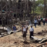 400 flee to Thailand