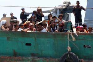 Over 400 Rohingya feared drowned
