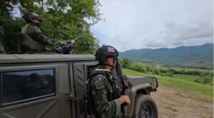 Thai troops reinforce border