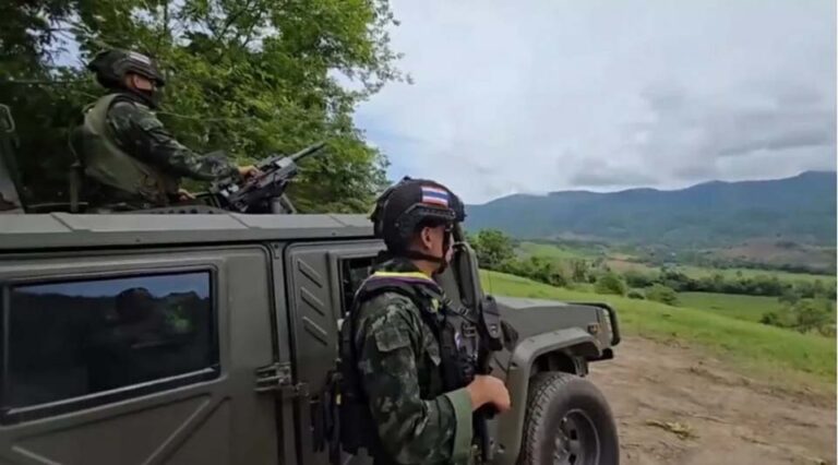 Thai troops reinforce border